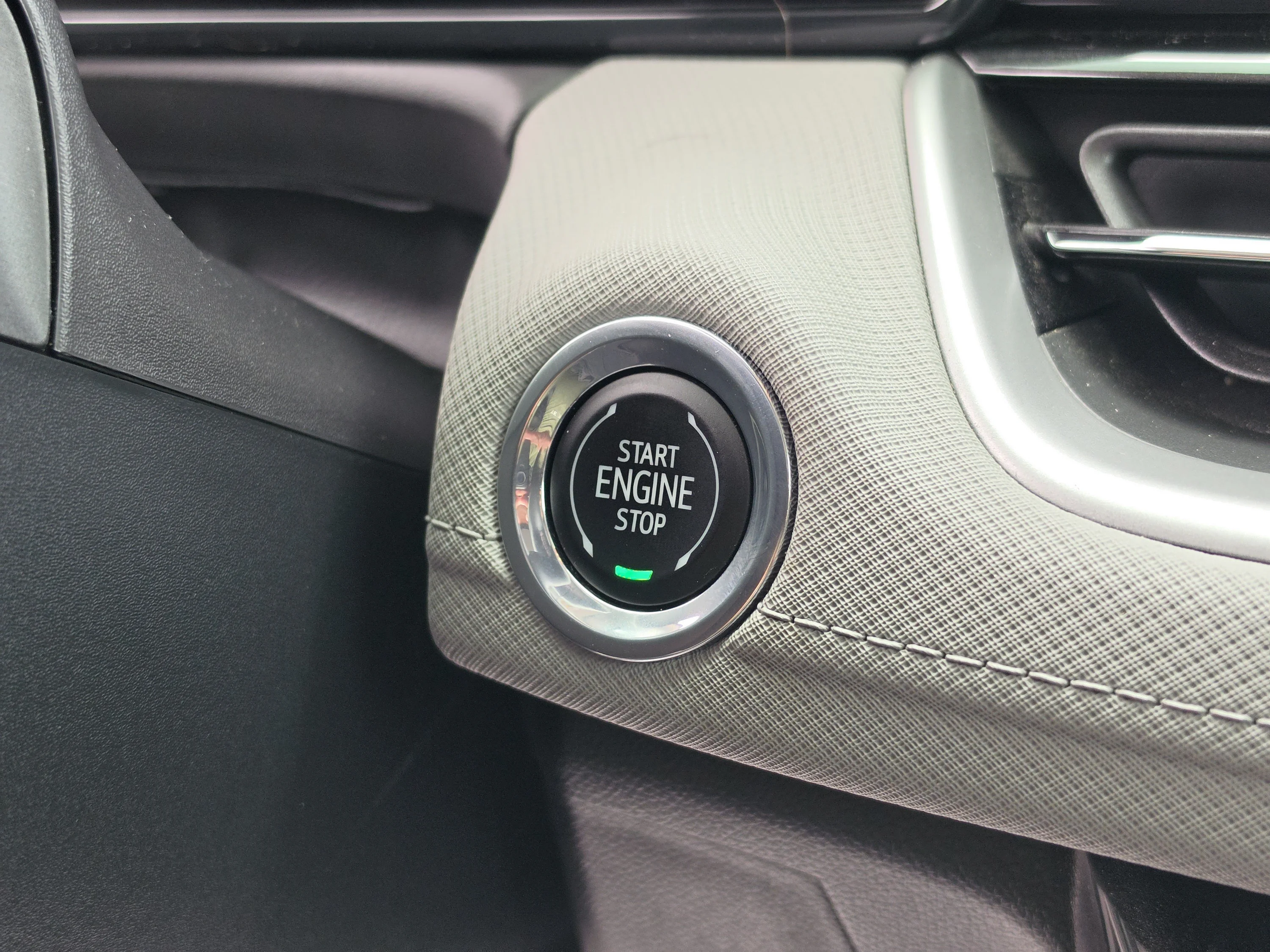 Used 2025 Cacti Green Chevrolet LT image 36