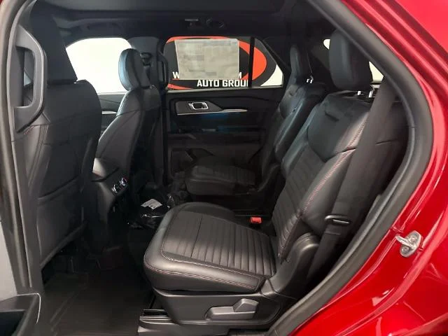 New 2026 Rapid Red Metallic Tinted Clearcoat Ford ST-Line image 36