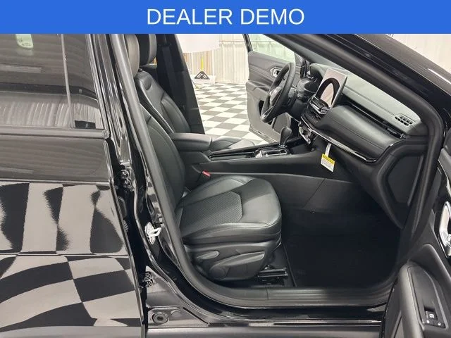 New 2026 Black Jeep Latitude image 29