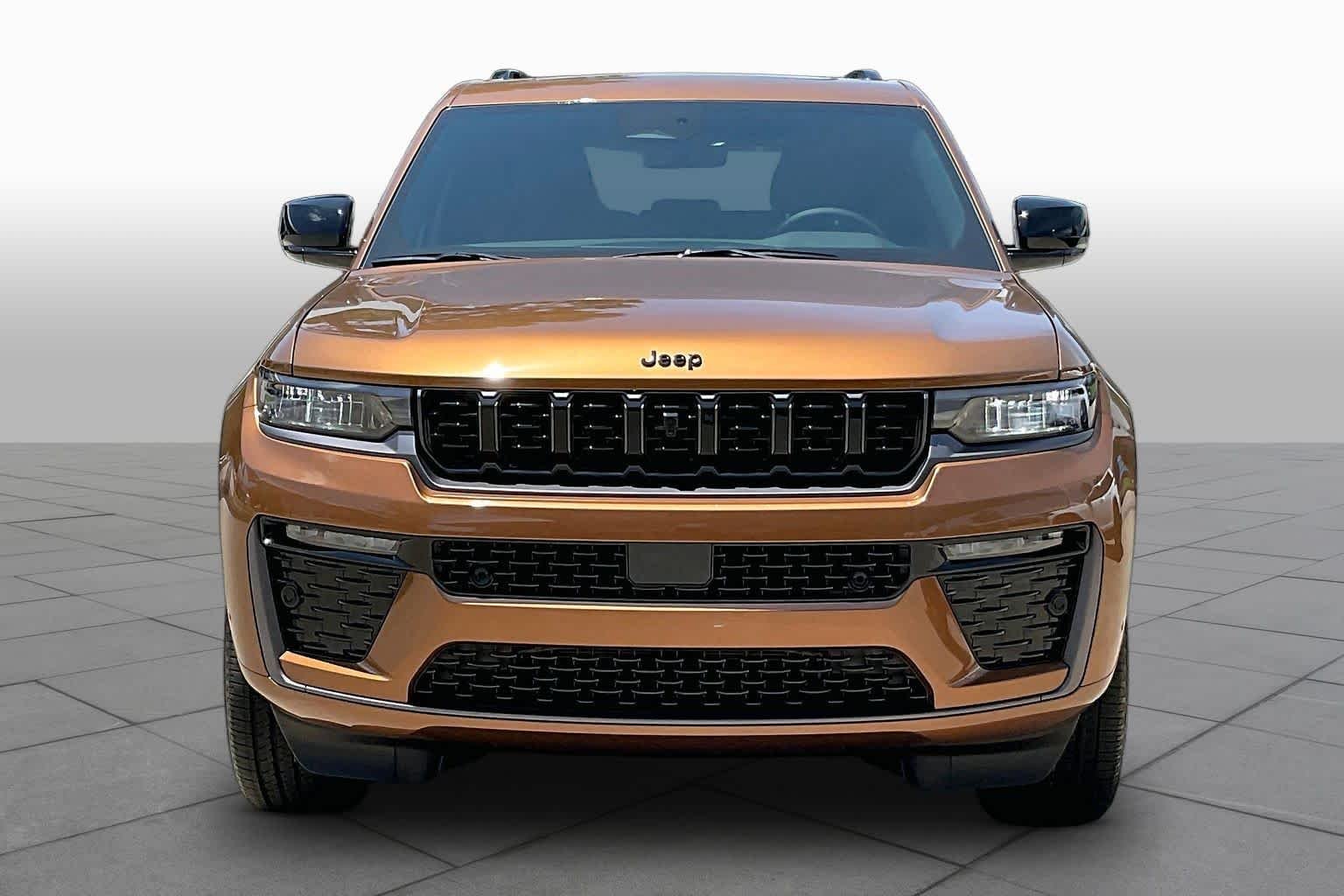 New 2026 Copper Shino Metallic Clear-Coat Exterior Paint Jeep Limited Reserve image 3