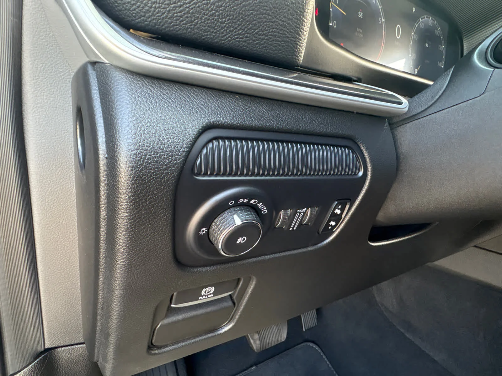 Used 2024 Velvet Red Pearlcoat Jeep  image 21