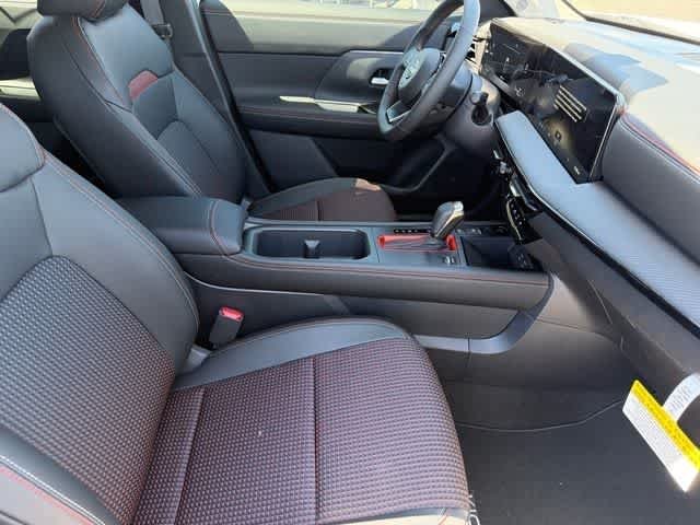 New 2026 Aspen White TriCoat Nissan SR image 13