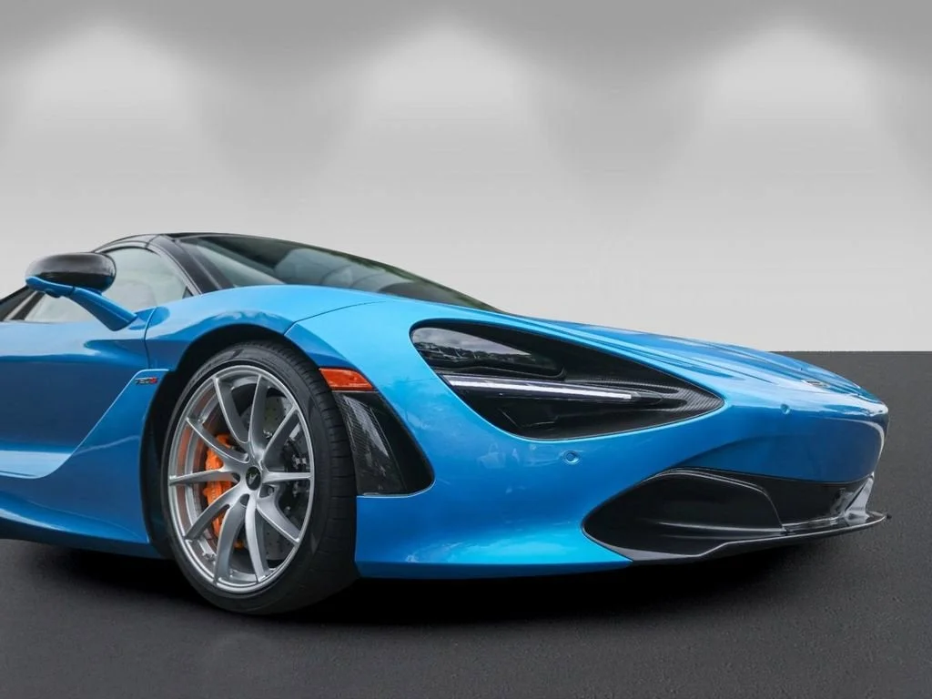 Used 2022 Ludus Blue McLaren Performance image 9