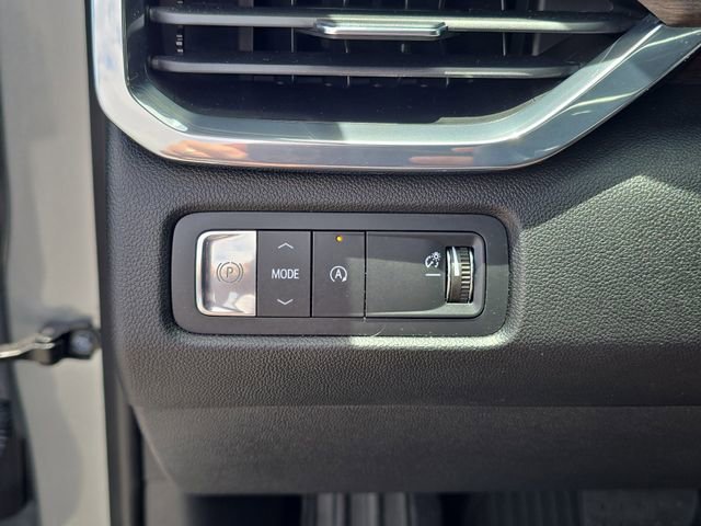 2024 GMC Acadia Denali - Photo 25