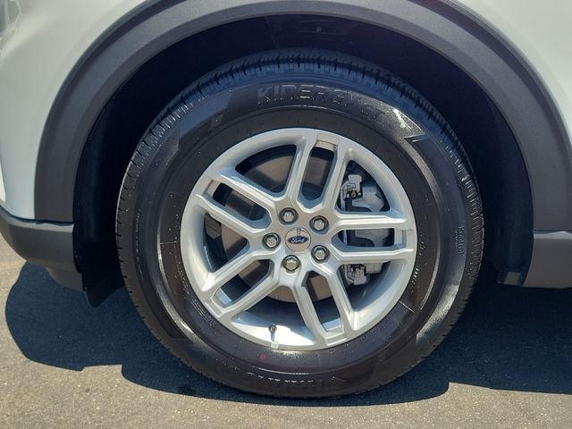 Used 2026 Star White Ford Active image 26
