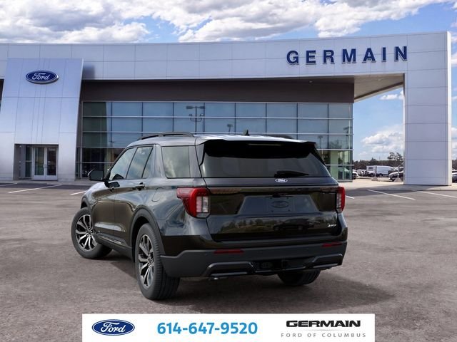 New 2027 Agate Black Metallic Ford ST-Line image 12
