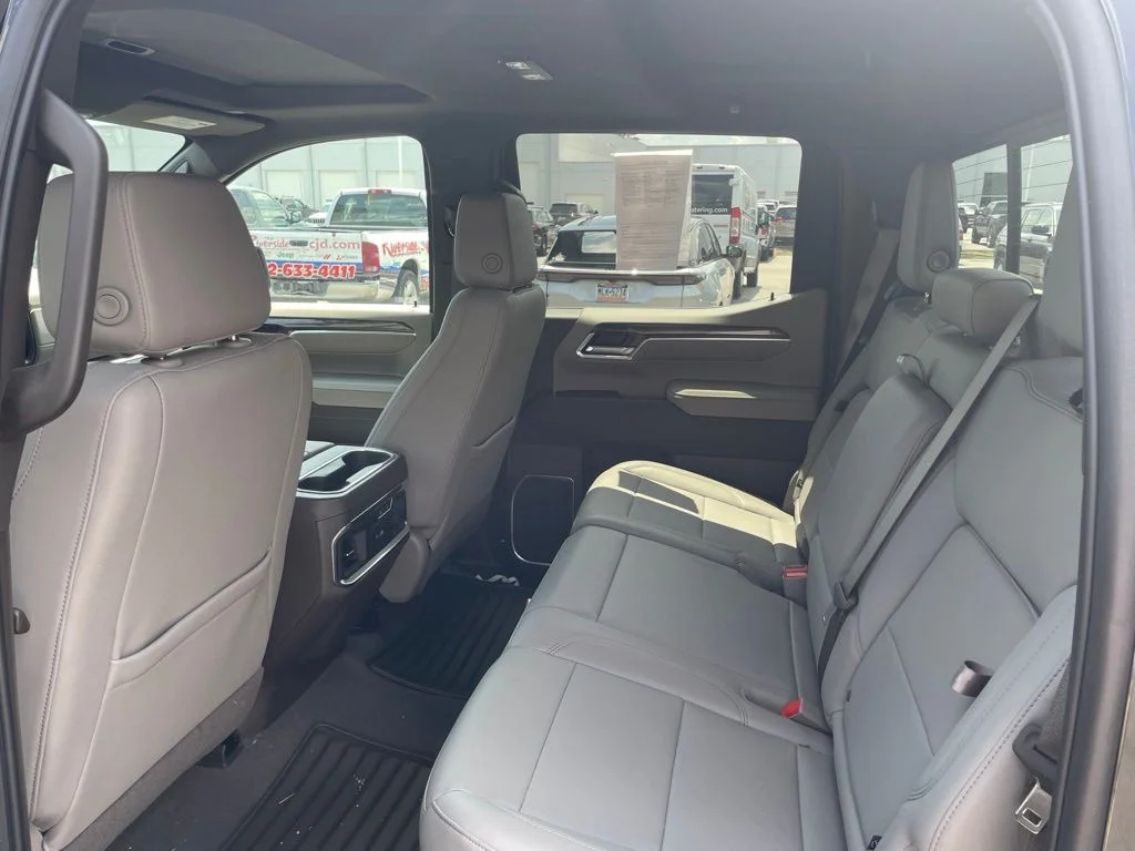 Used 2025 Black Chevrolet LTZ image 6