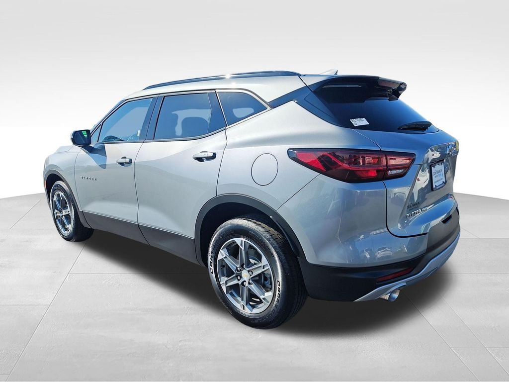 Used 2024 Gray Chevrolet LT image 3
