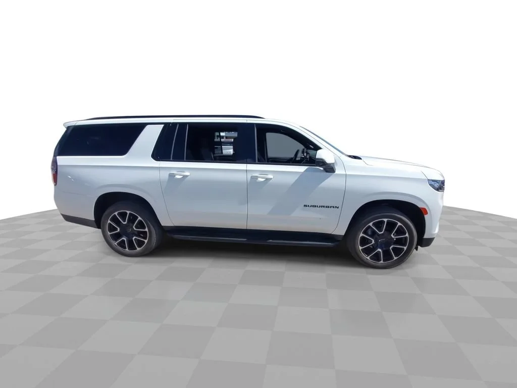 Used 2024 Summit White Chevrolet RST image 9