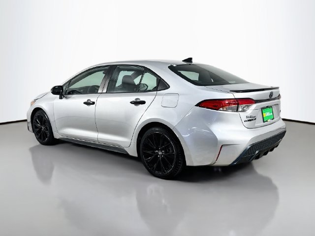 Used 2022 Classic Silver Metallic Toyota SE Nightshade image 5