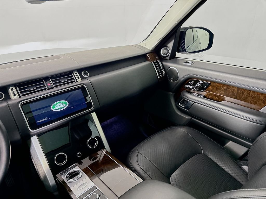 Used 2020 Black Land Rover HSE image 25