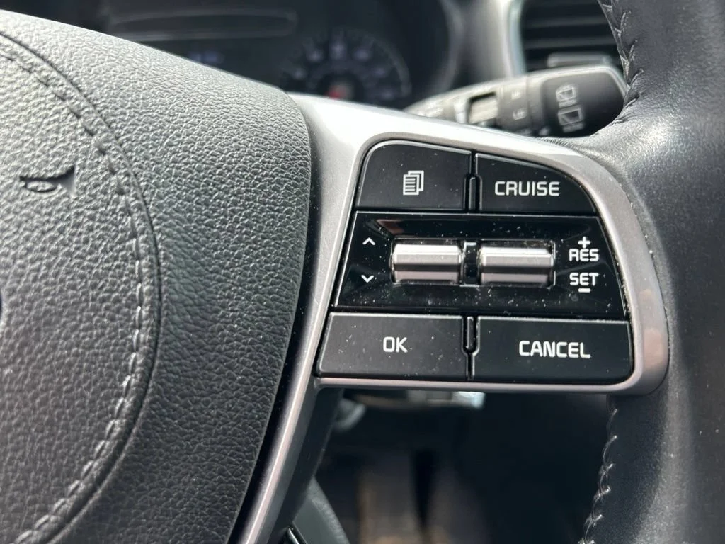 Used 2020 Passion Red Kia LX image 9