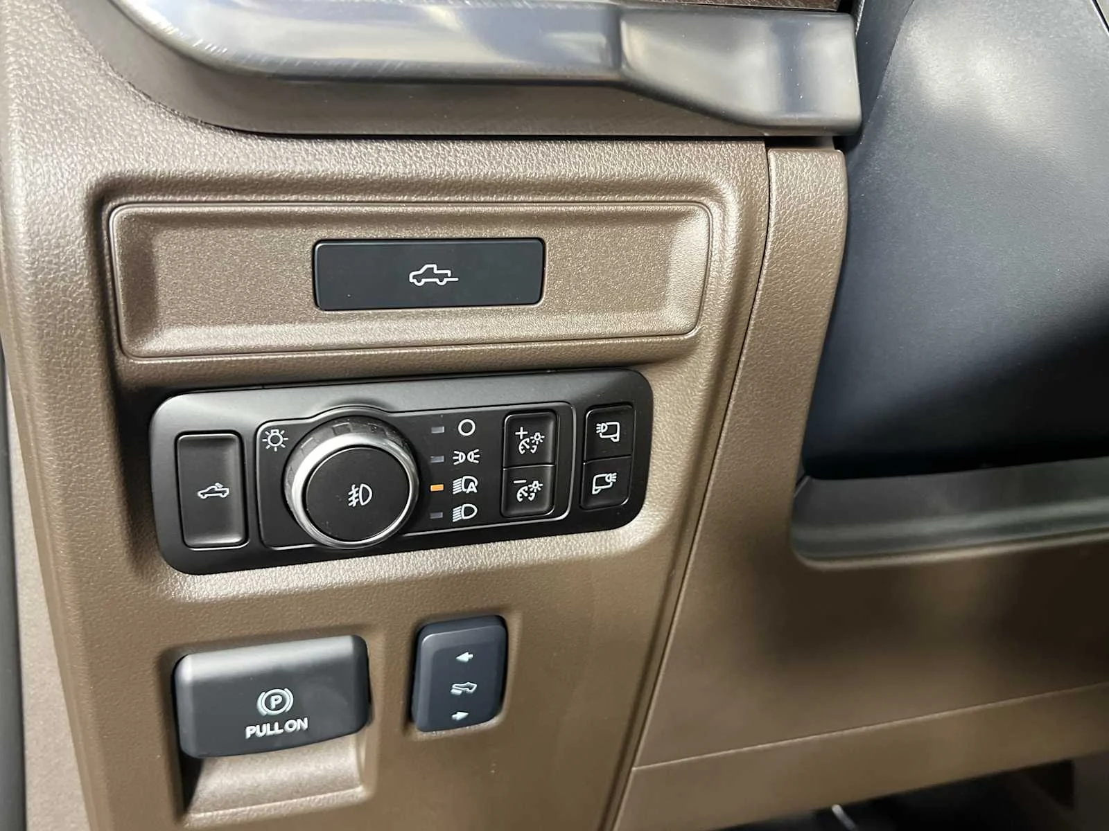 New 2026 Carbonized Gray/Marsh Gray Ford King Ranch image 34