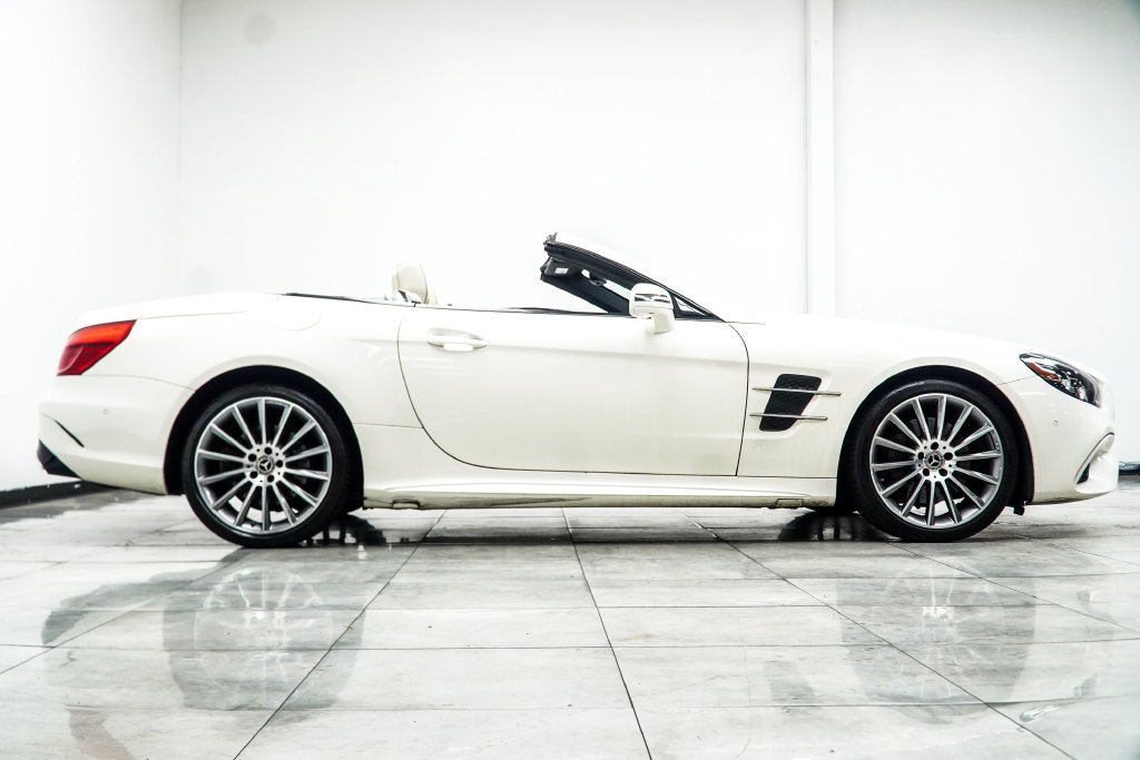 Used 2019 White Mercedes-Benz SL 550 image 11