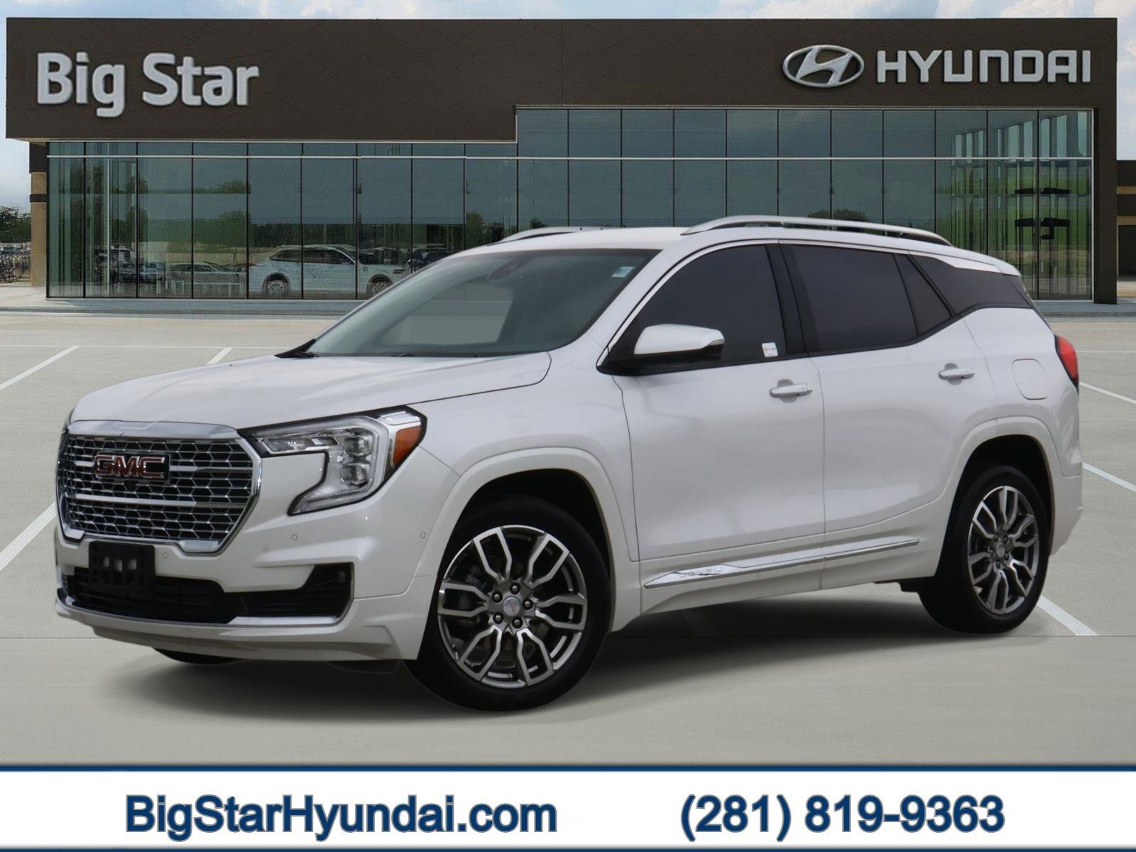2024 GMC Terrain Denali AWD's photo
