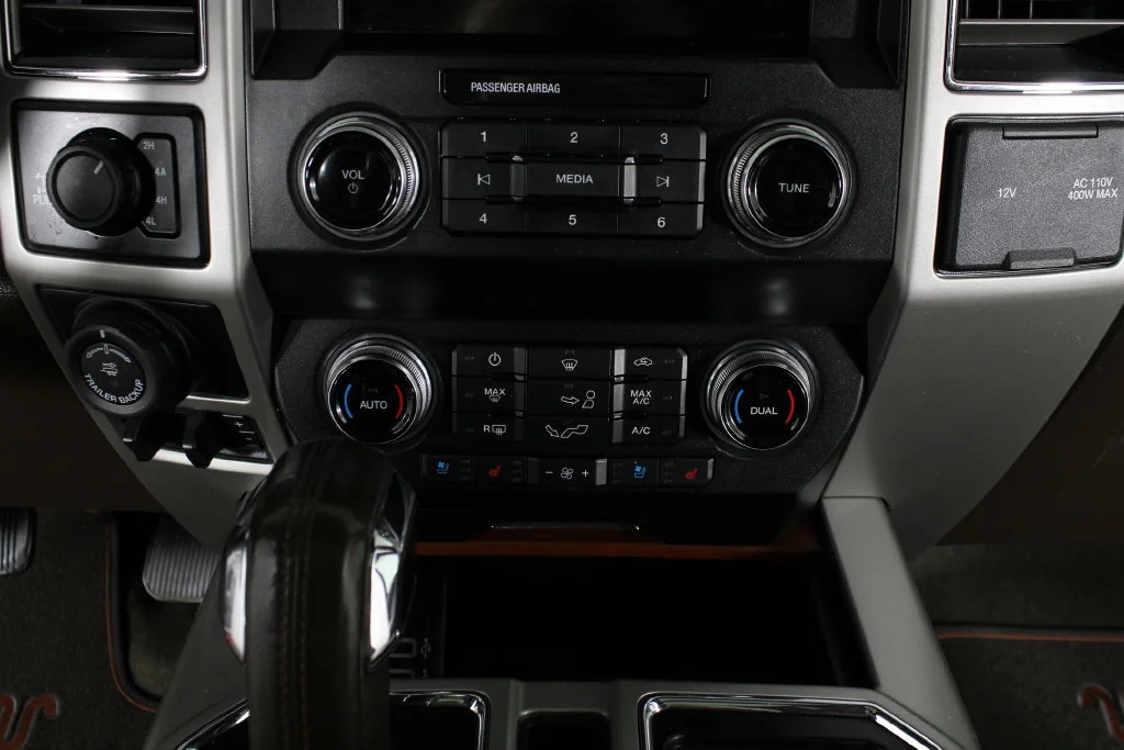 Used 2020 Red Ford King Ranch image 27