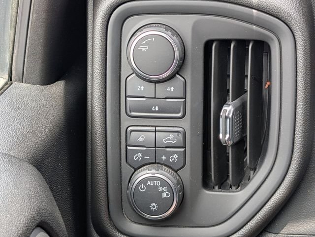 Used 2024 Gray Chevrolet Custom image 23