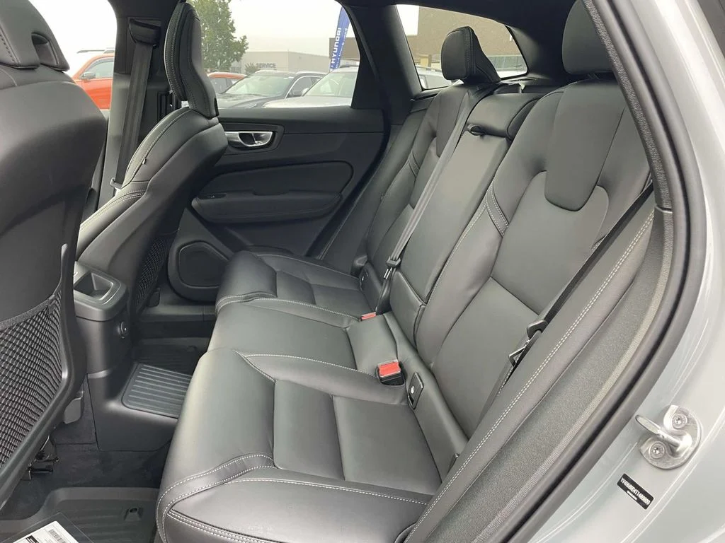 New 2026 Vapour Grey Volvo Ultra image 3