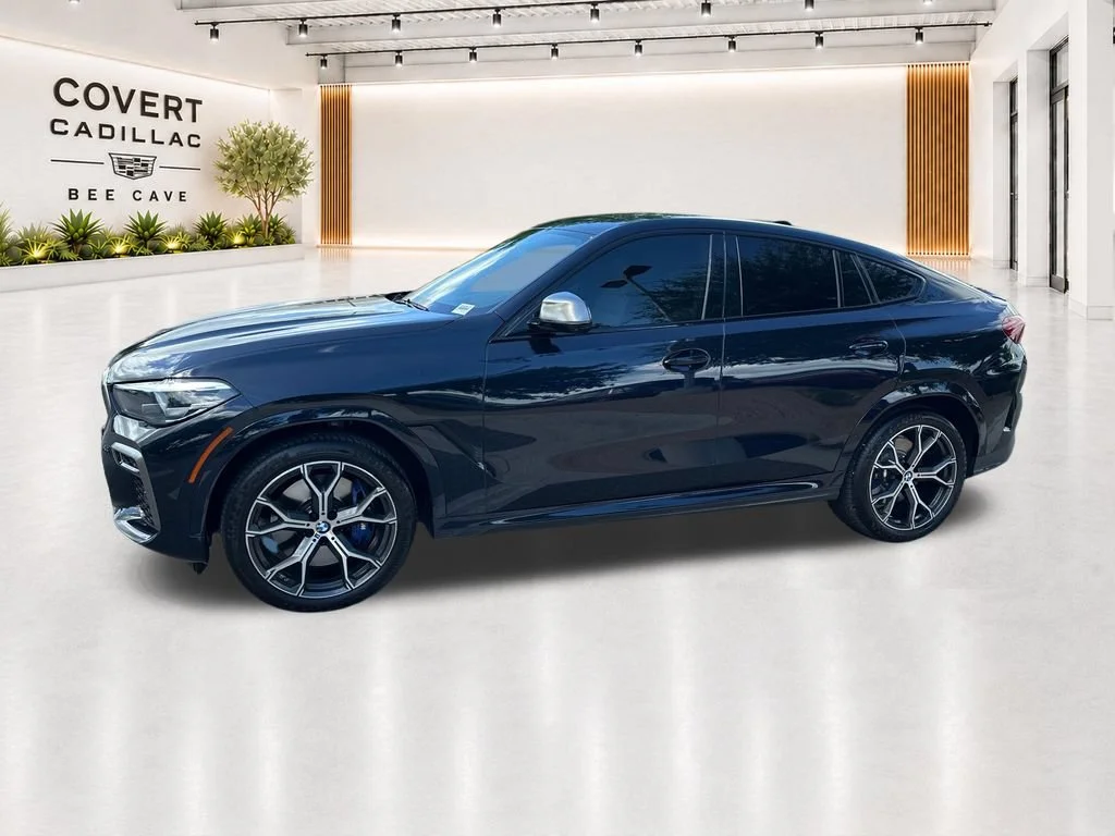 Used 2022  BMW M50i image 5