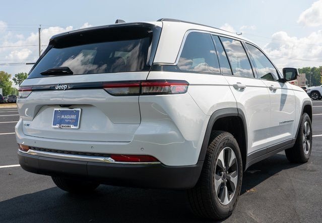 Used 2023 White Jeep 4xe image 6