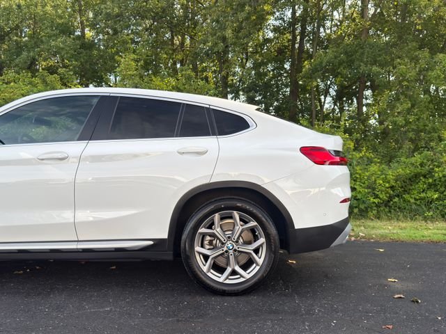 Certified Used 2024 Alpine White BMW xDrive30i image 9