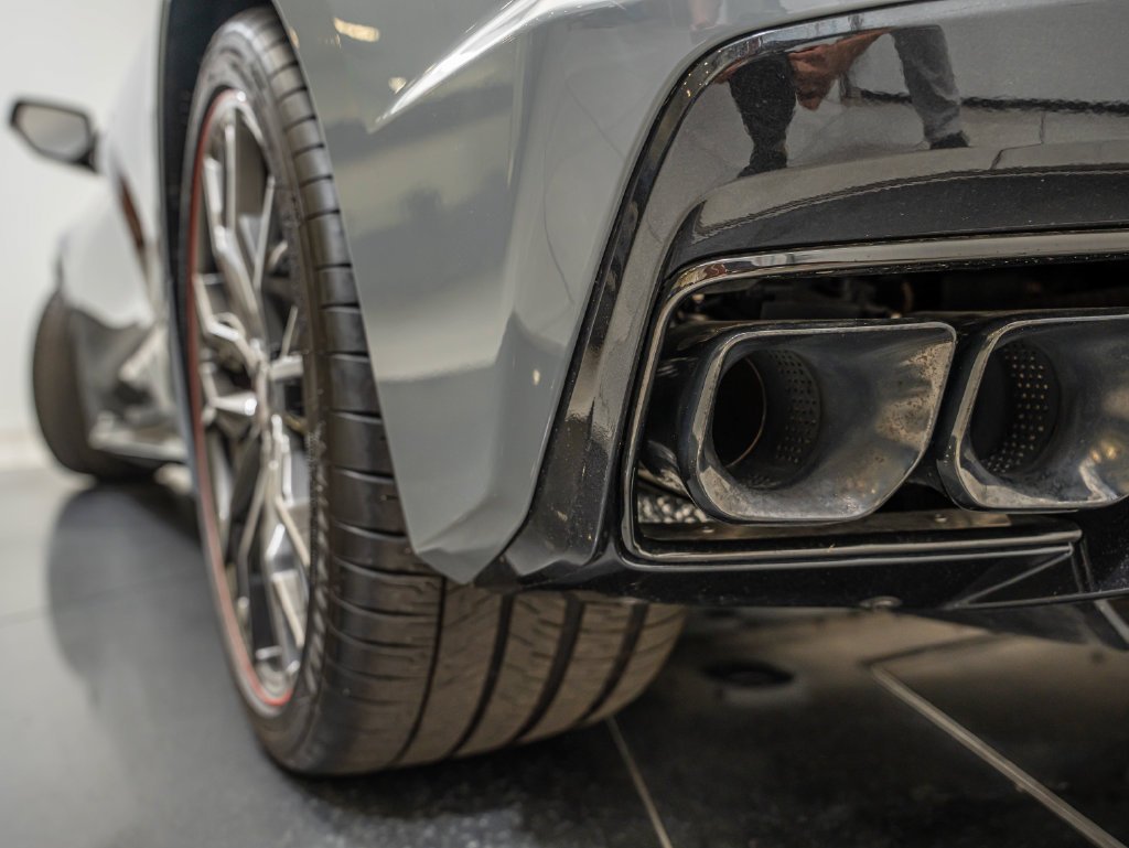 Used 2025 Gray Chevrolet Stingray image 42