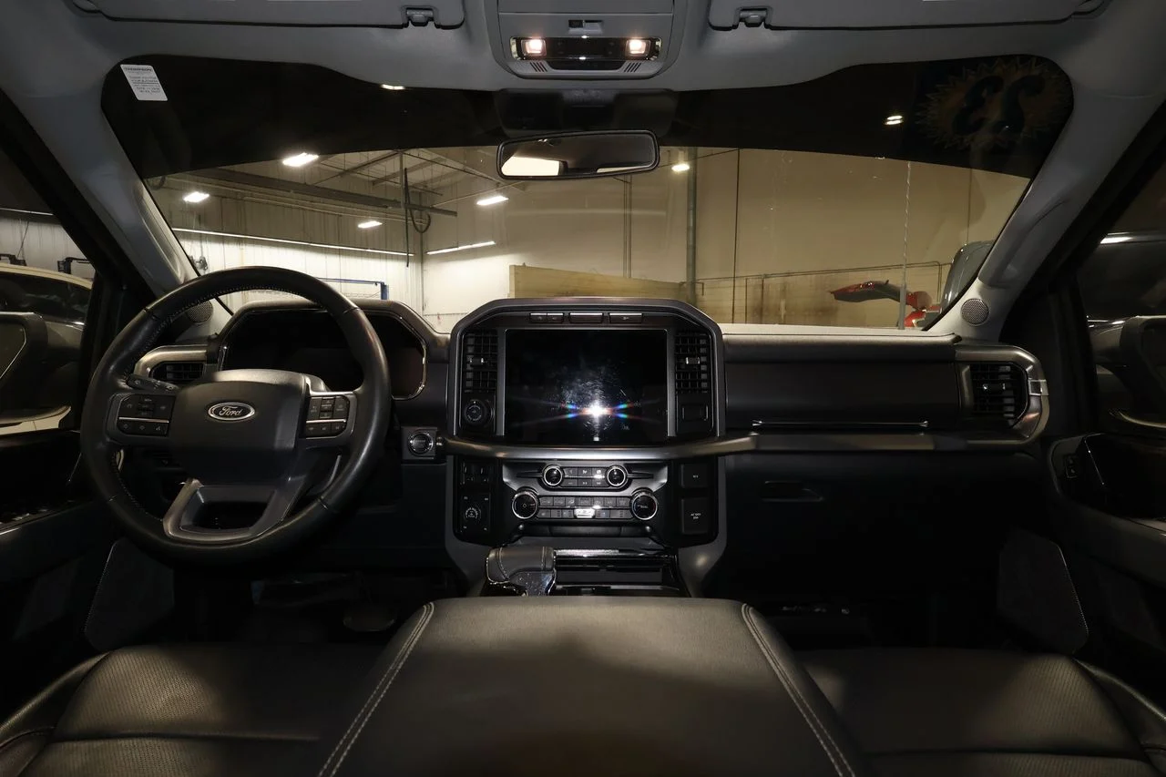 Used 2023 Gray Ford Lariat image 28