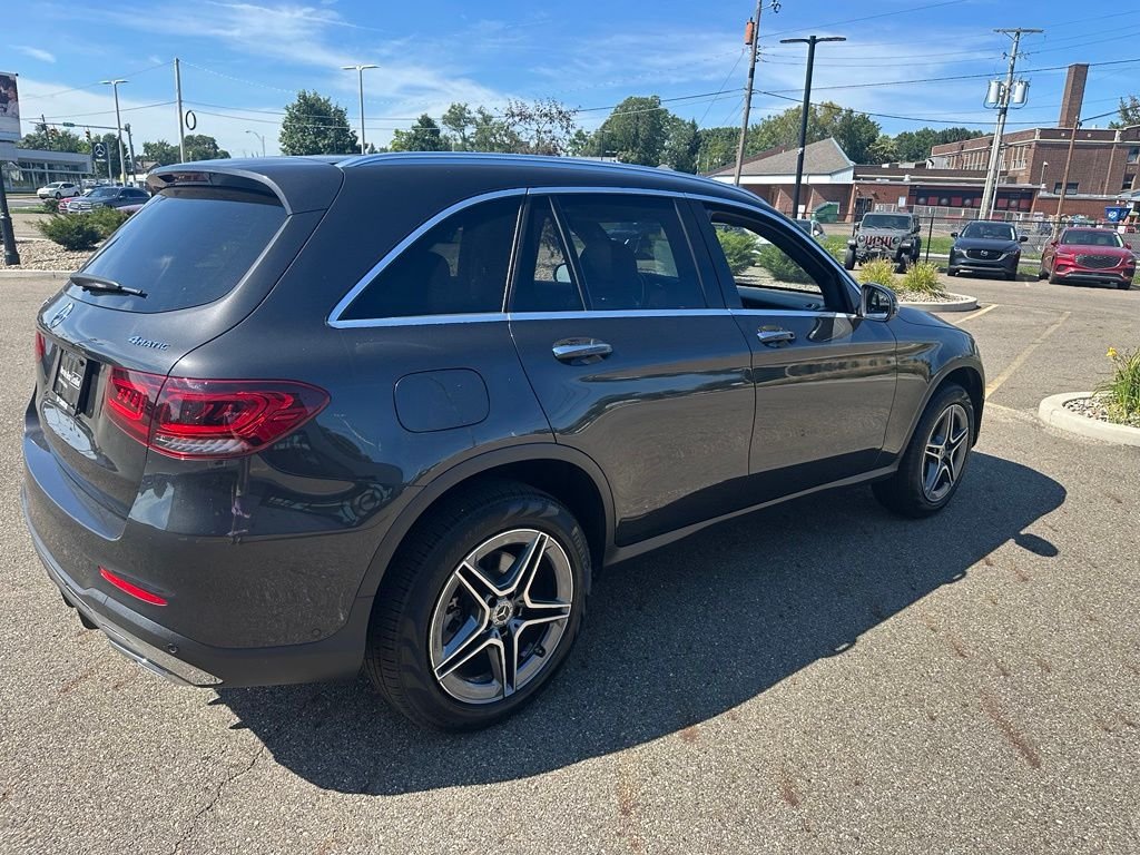 Used 2022 Gray Mercedes-Benz GLC 300 image 5