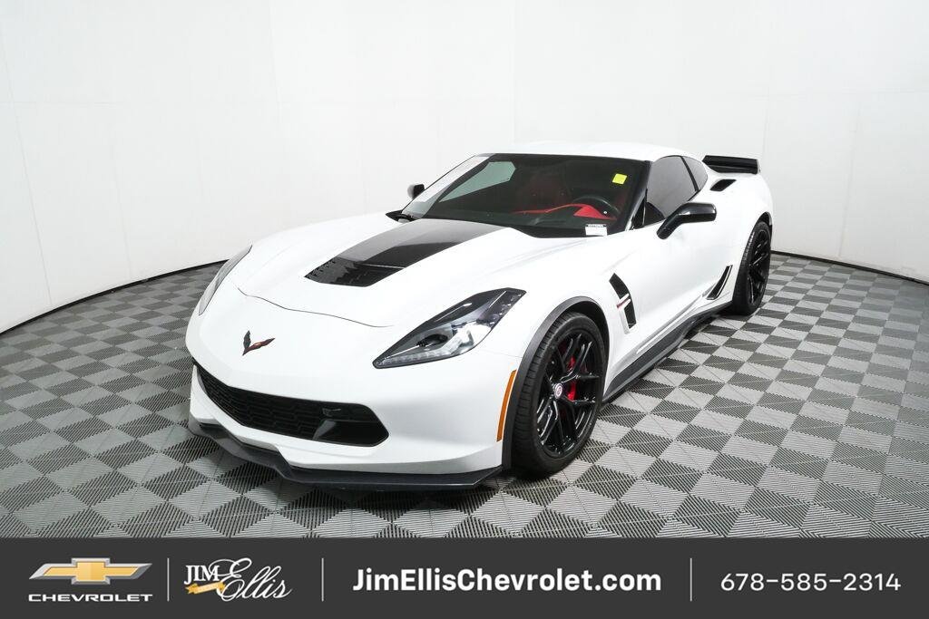 Used 2018 ARCTIC WHITE Chevrolet Grand Sport 2LT image 33