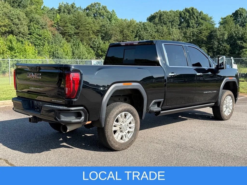 Used 2022 Onyx Black GMC Denali image 5
