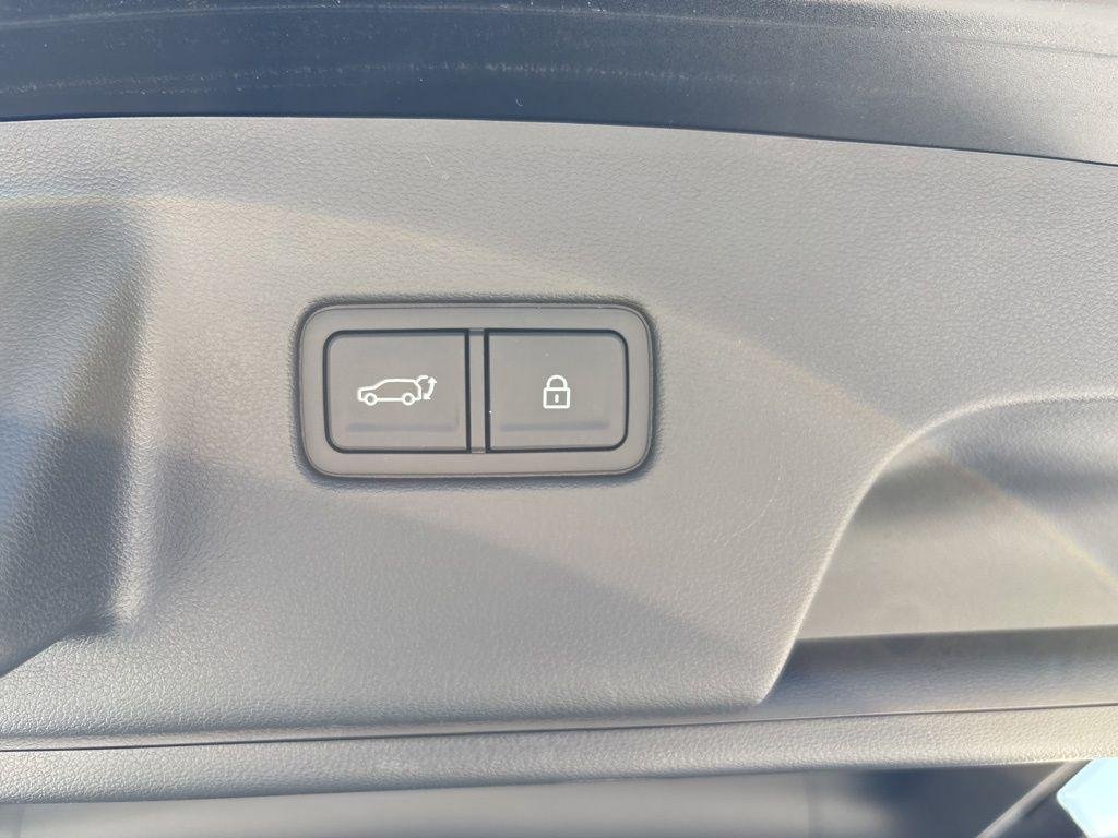 New 2026 Abyss Black Hyundai SEL 7P image 40