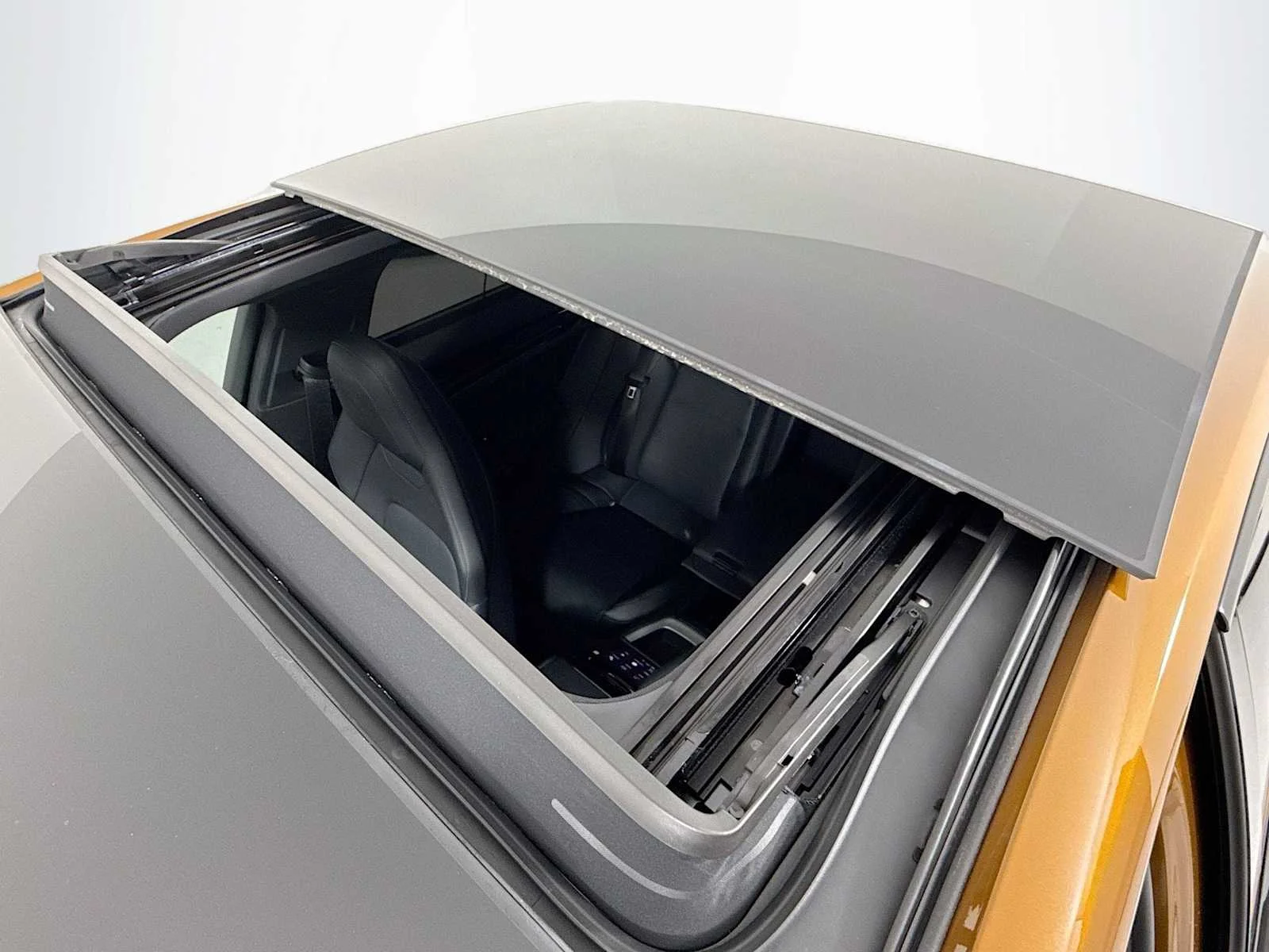 2026 Porsche Panamera 4 E-Hybrid - Photo 23