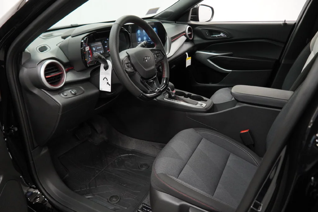 New 2026 Mosaic Black Metallic Chevrolet 1RS image 19