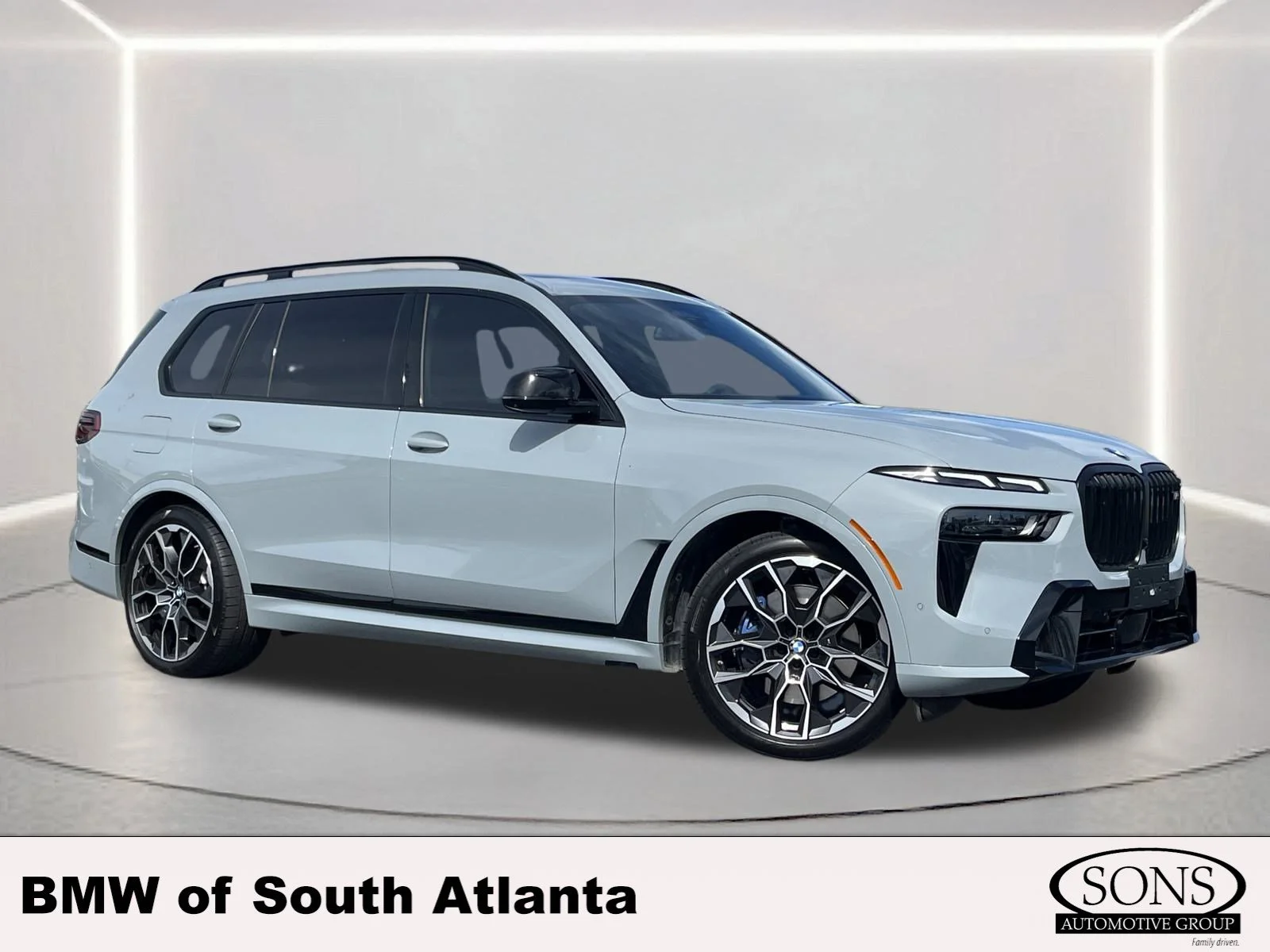 2026 BMW X7 M60i's photo