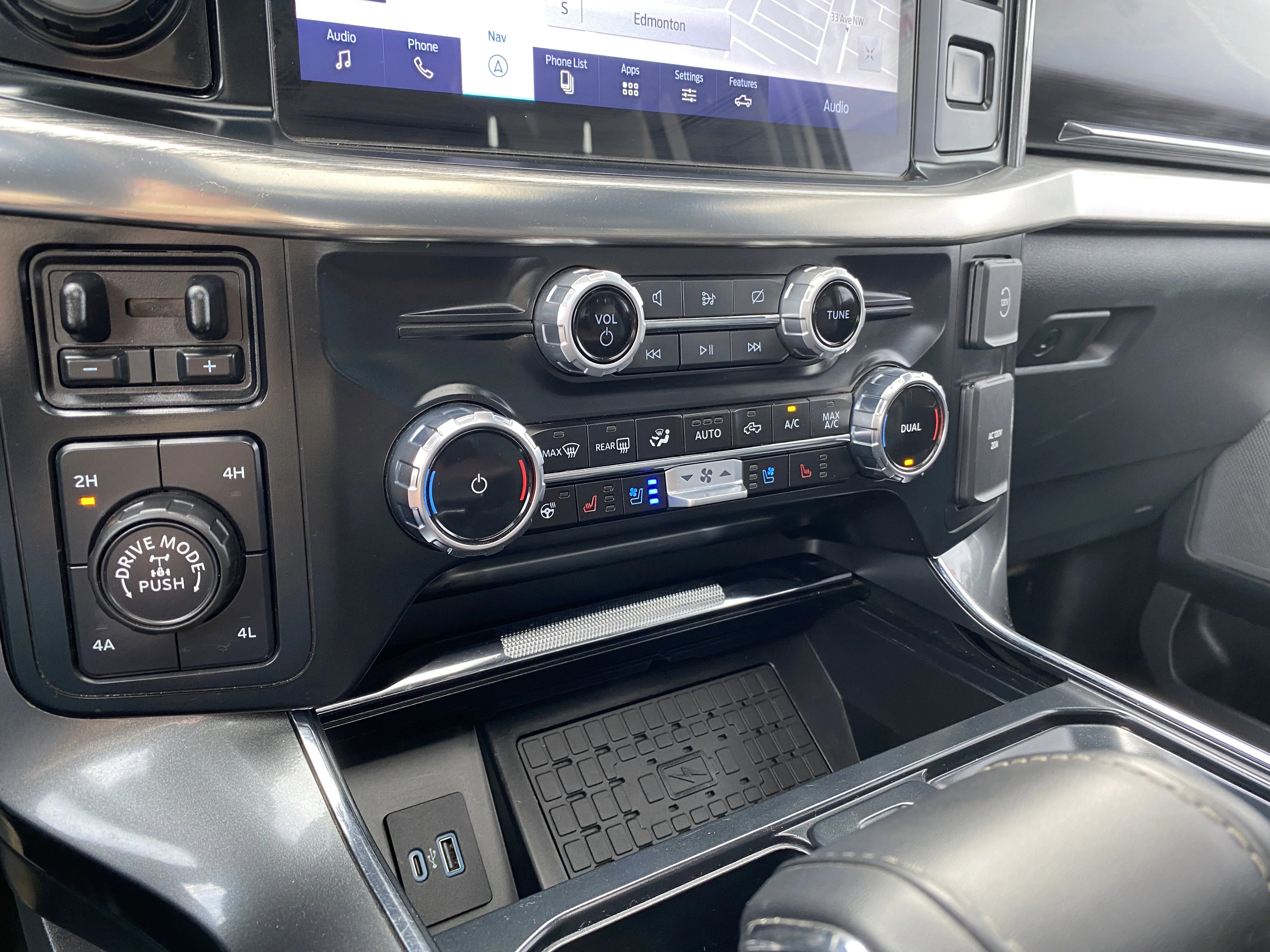 Used 2023 White Ford LARIAT * PANORAMIC SUNROOF * 360 CAMERA * image 17
