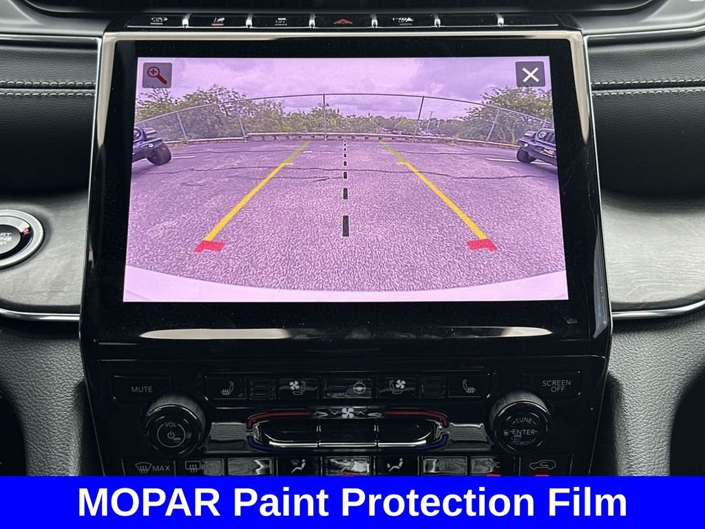 New 2025 Bright White Clear-Coat Exterior Paint Jeep Overland image 20