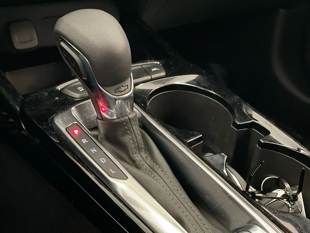 Used 2025 Crimson Metallic Chevrolet LT image 15