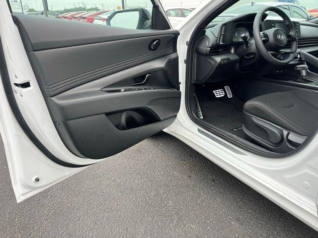 New 2026 White Hyundai SEL Sport image 14
