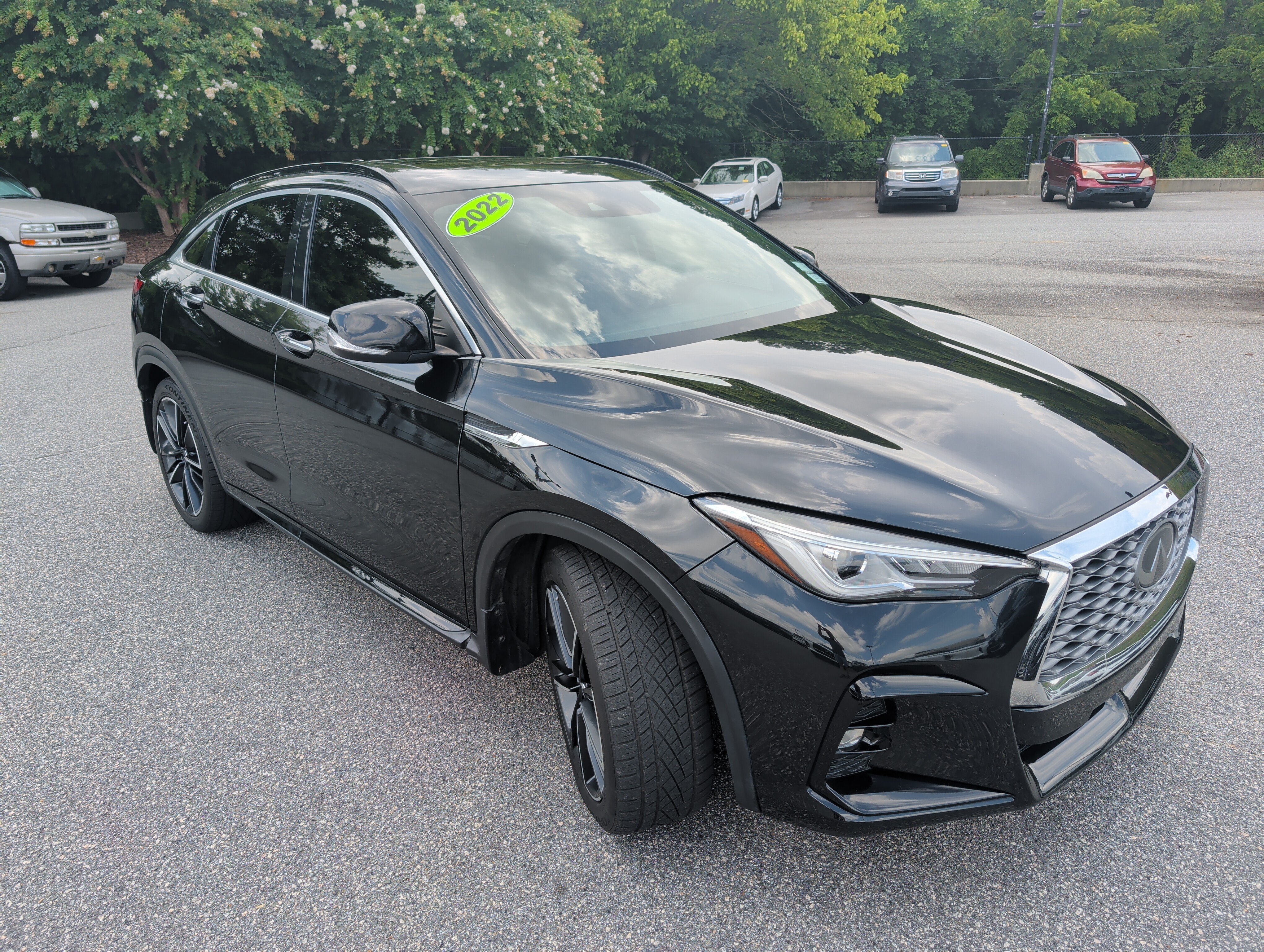 Used 2022 Mineral Black INFINITI LUXE image 2