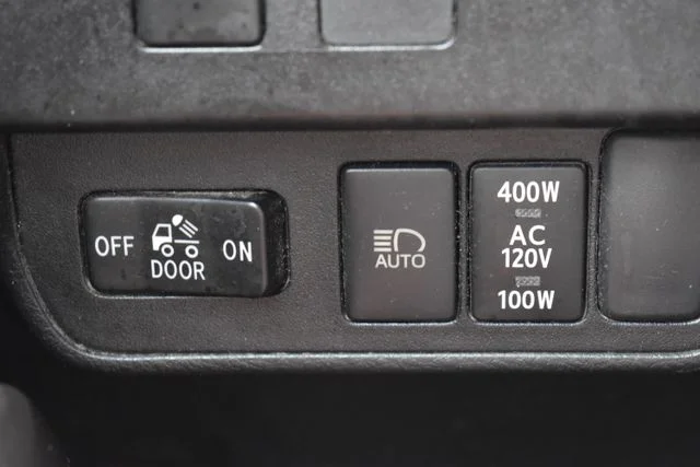 Used 2021 Green Toyota SR5 image 22
