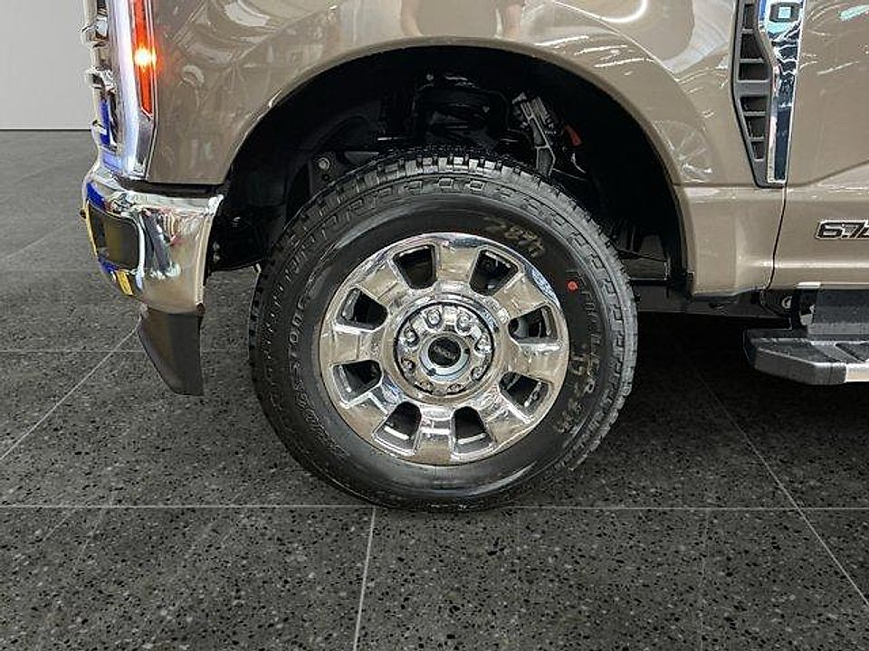 New 2026 Marsh Gray Ford F-350® Lariat® image 14