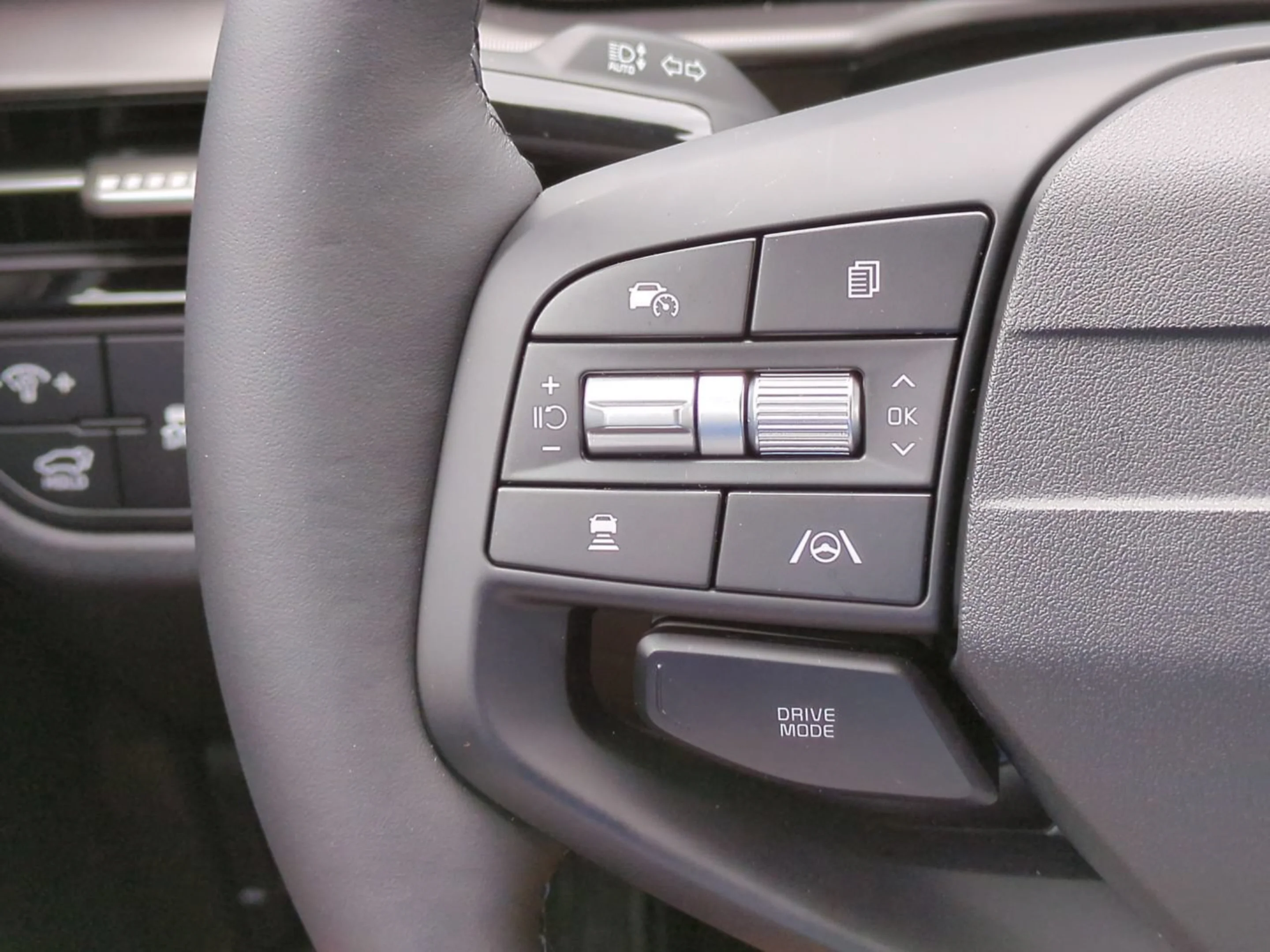 2026 Kia Sportage EX - Photo 39
