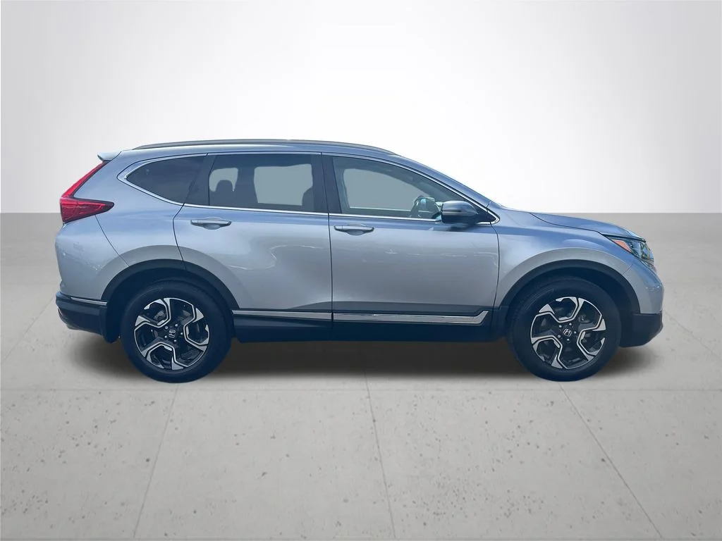Used 2018 Silver Honda Touring image 6