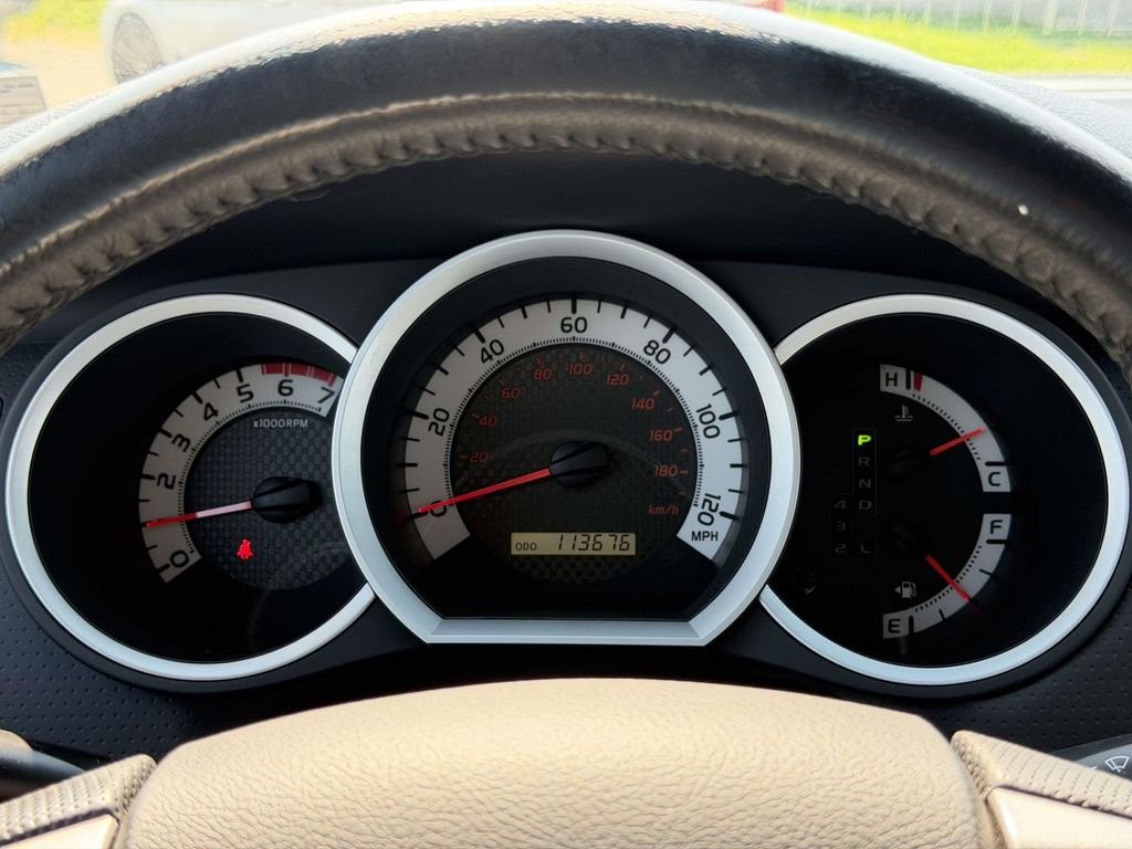 Used 2015 Gray Toyota Base image 10