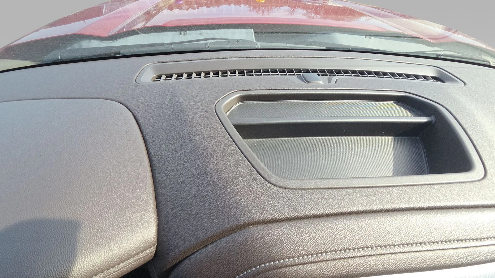 Used 2019 Red GMC SLT image 9