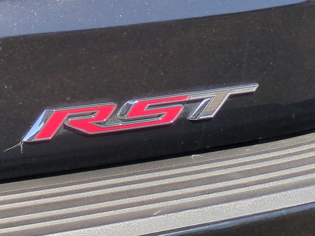 Used 2021 BLACK Chevrolet RST image 10