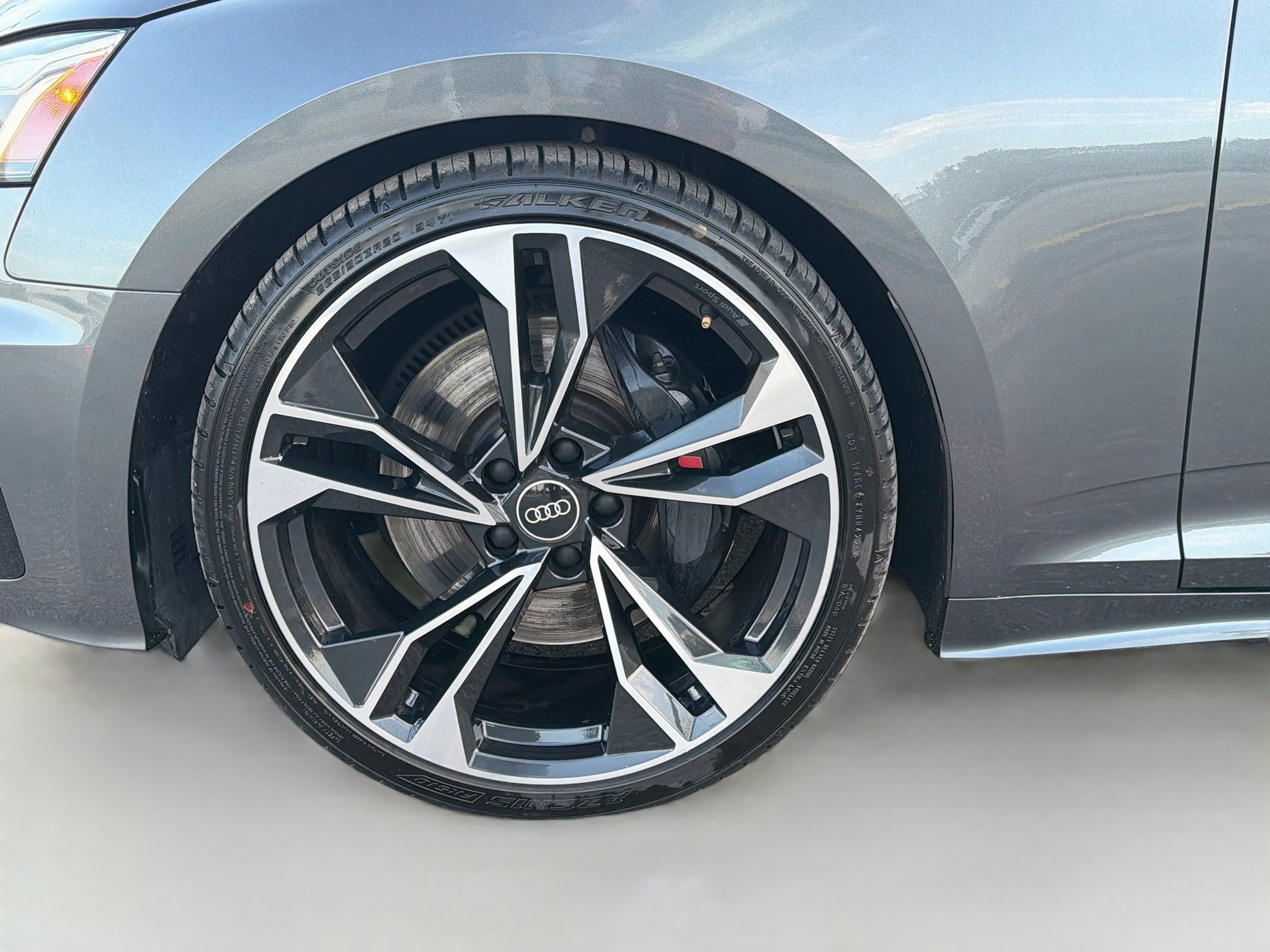 Used 2023 Daytona Gray Pearl Effect/Black Roof Audi Premium Plus image 41