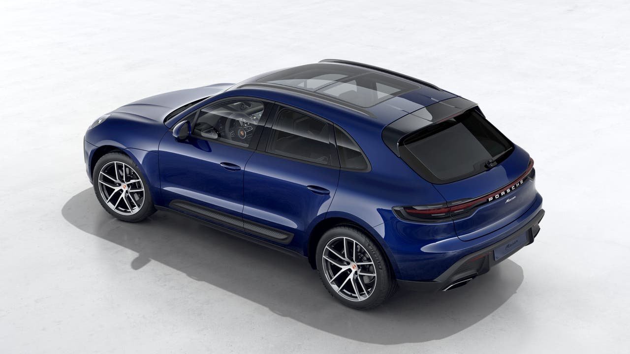 New 2026 Gentian Blue Metallic Porsche  image 4