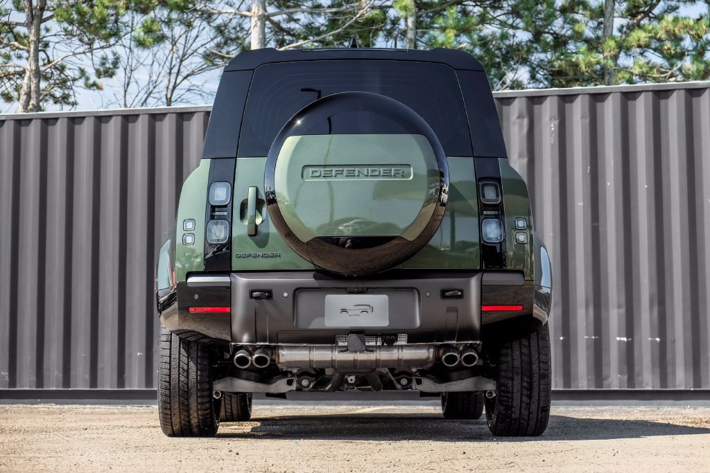 New 2026 Woolstone Green Land Rover X-Dynamic SE image 7