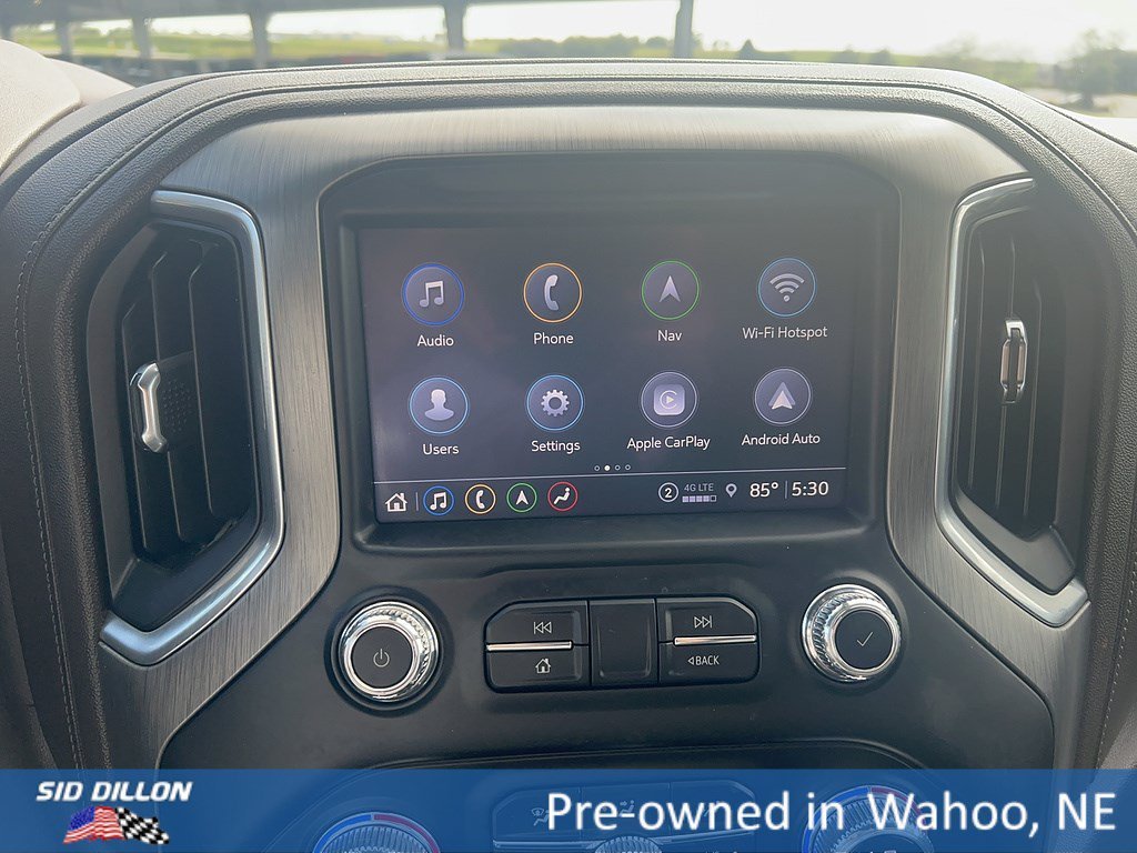 Used 2021 White Frost Tricoat GMC Denali image 16
